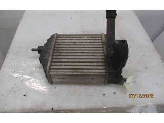 Интеркулер 46836770, 22202672 Fiat Idea