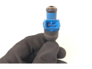 Vstřikovač 8627804, 8627804 Volvo S40, V40 B4184S2