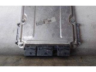 Блок управления двигателя 281010815   Peugeot Expert