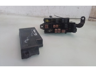 Блок предохранителей 82231FC002   Subaru Forester SF    