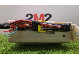 Блок предохранителей 8273053021, 2ADFHV Lexus IS 200-300