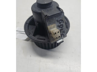 Вентилятор печки 881034737 Volkswagen Golf II