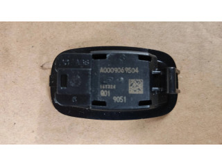 Фонарь освещения передних мест