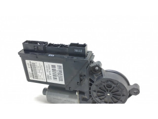 Передний двигатель механизма для подъема окон