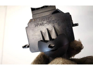 Ручка стеклоочистителей 17d770   Volvo V50