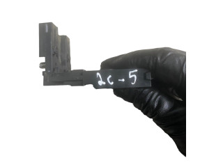 Блок предохранителей Mitsubishi L200