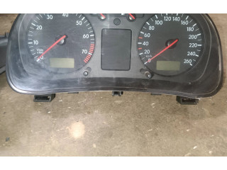 Панель приборов 1j0919881b Volkswagen Bora