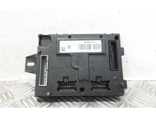 Блок предохранителей  284B18663R, 284B18663R   Renault Clio II    