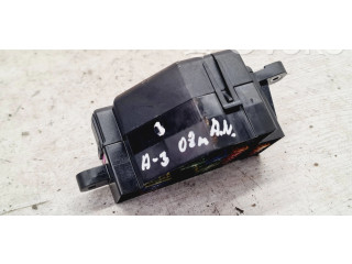 Блок предохранителей 12010701401   Audi A3 S3 8P    