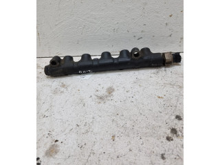 Vstřikovací lišta Toyota Previa (XR30, XR40) II