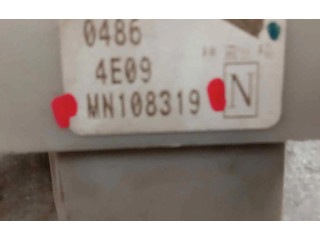 Блок предохранителей MN108319 Mitsubishi Colt