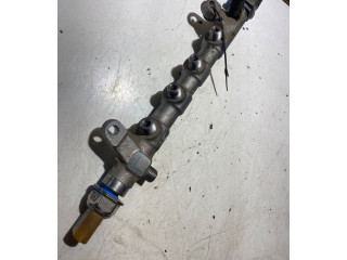 Топливная рампа 057130764H   Audi A6 S6 C6 4F   для двигателя BPP