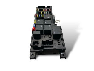 Ящик предохранителей (комплект) 30728008, 518828108   Volvo V70      