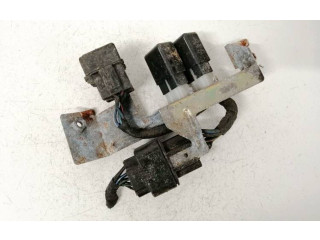 Ящик предохранителей (комплект) Mitsubishi Pajero Sport I 1996 - 2008 года 521F011C