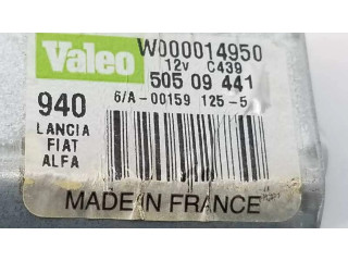 Моторчик заднего дворника 50509441, 71797820    Alfa Romeo Giulietta