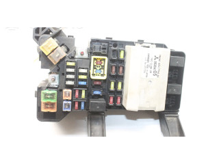 Pojistková skříňka 86384005 Mitsubishi Pajero 2008