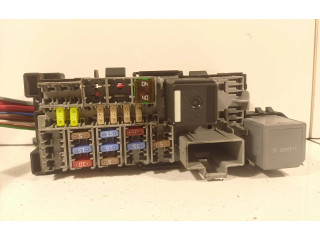 Блок предохранителей Dpn13800159hwb   Volvo S60    