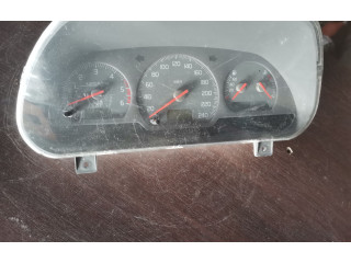 Панель приборов 0P0244021   Volvo 440       