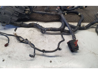 Pojistková skříňka 284b71by0a Nissan Murano Z51 2010