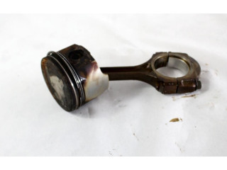  Поршень с шатуном  7701476393  Dacia Sandero  