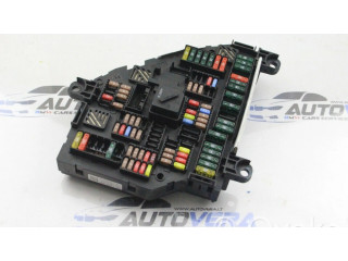 Pojistková skříňka 9210857 BMW 7 F01 F02 F03 F04 2010