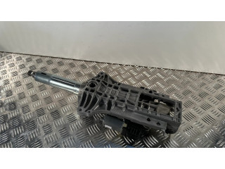    Рулевая рейка A2314620005, A2054601701   Mercedes-Benz C W205 2014-2021 года