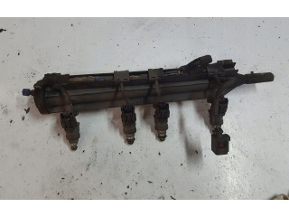 Топливная рампа 06A906031BT   Audi A3 S3 8P  