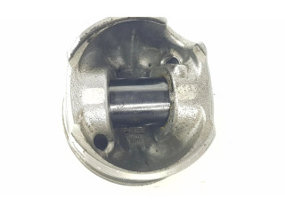 Поршень с шатуном 04L107065AM, 04L107065AM Volkswagen Golf VII