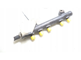 Топливная рампа 103000525   Volvo V50  