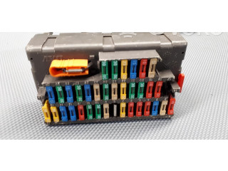 Блок предохранителей Peugeot 306