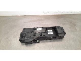 Блок предохранителей GK2T14B144GA Ford Transit Custom