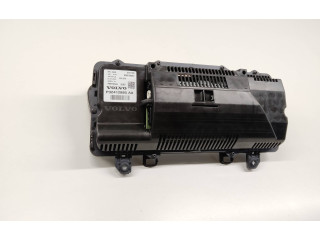 Přístrojová deska Volvo V60 2024 P32412885AA, 01271185