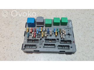 Блок предохранителей DAV Peugeot 405