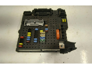 Блок предохранителей 28017881, 28017881 Volvo V70