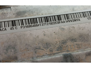 Интеркулер 31686408, P31686408 Volvo XC40