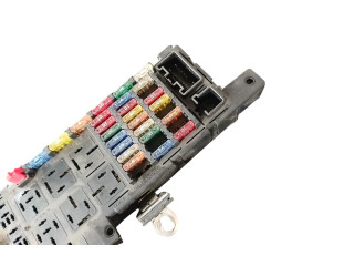 Блок предохранителей  8637841, 518323324   Volvo V70    