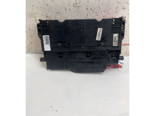 Блок предохранителей 8387153   BMW X3 E83    