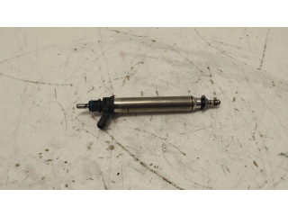 Vstřikovač A2780700687 Mercedes-Benz C AMG W205 pro benzínový motor 4.0