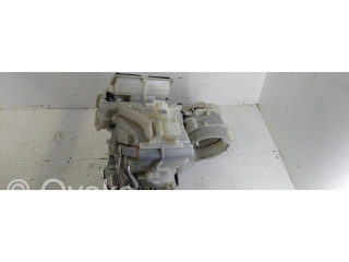 Другая деталь салона