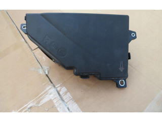 Pojistková skříňka 31398001 Volvo V60 2021