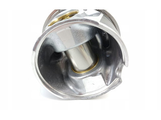 Поршень 038107065LH Volkswagen Golf VII