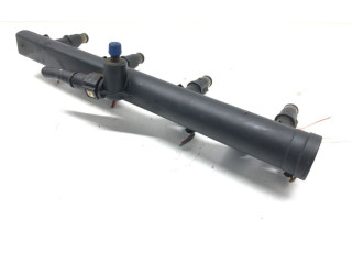 Vstřikovací lišta 01F004A Peugeot 607