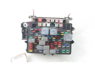 Pojistková skříňka 15115617 Hummer H2 2005