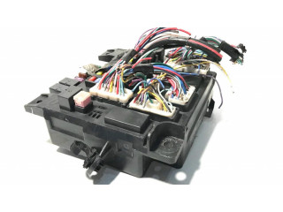 Блок предохранителей 8637A643, 51945J239 Toyota Verso