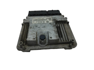 Řídící jednotka 045906013A, 0281013182 Skoda Roomster (5J) 2008