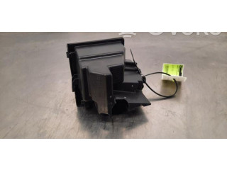   Pojistková skříňka 252361535R   Renault Captur II 2023