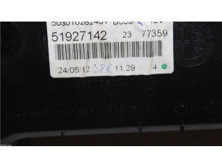 Přístrojová deska Fiat Punto Evo 2012 51917424, 51927142