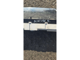 Панель приборов 81117621   Volkswagen PASSAT B3       