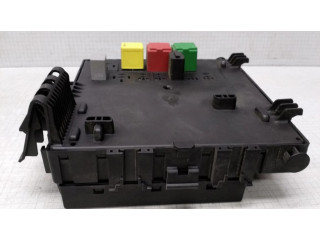 Pojistková skříňka 13205777, 12GX74 Opel Vectra C 2006