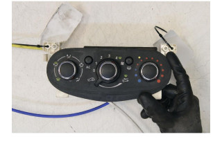 Блок управления климат-контролем    Dacia Sandero